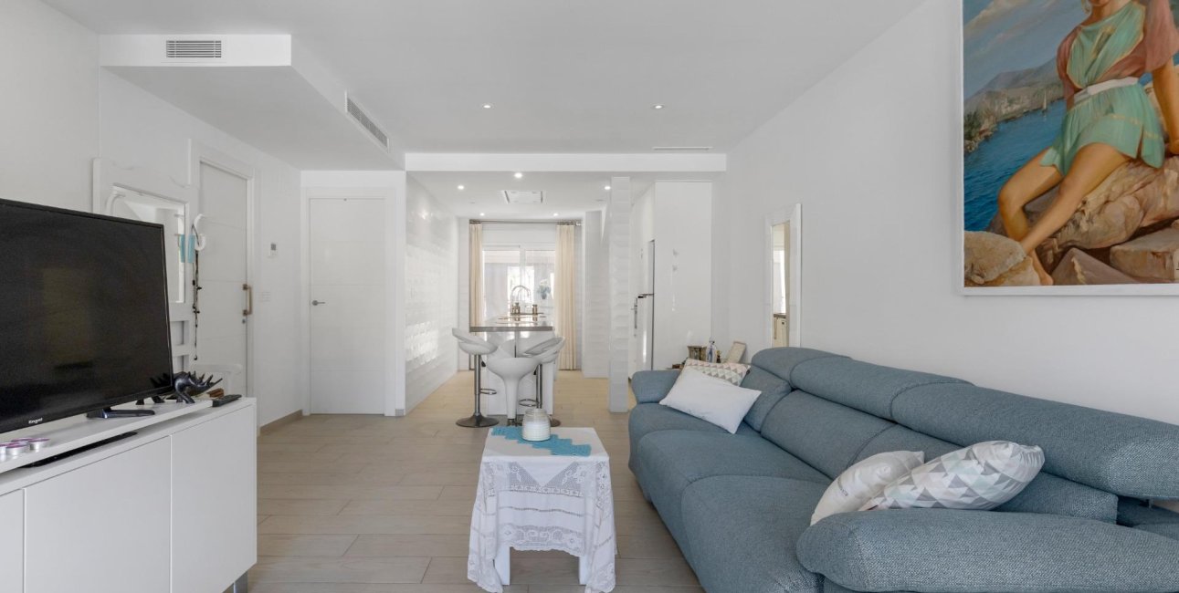 Resale - Bungalow -
Guardamar del Segura - Urbanizaciones