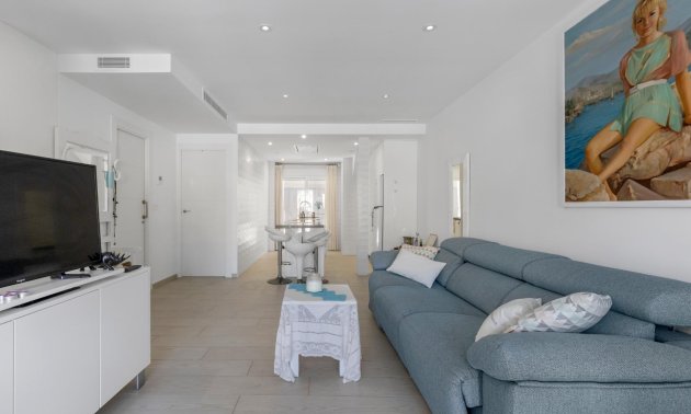 Resale - Bungalow -
Guardamar del Segura - Urbanizaciones