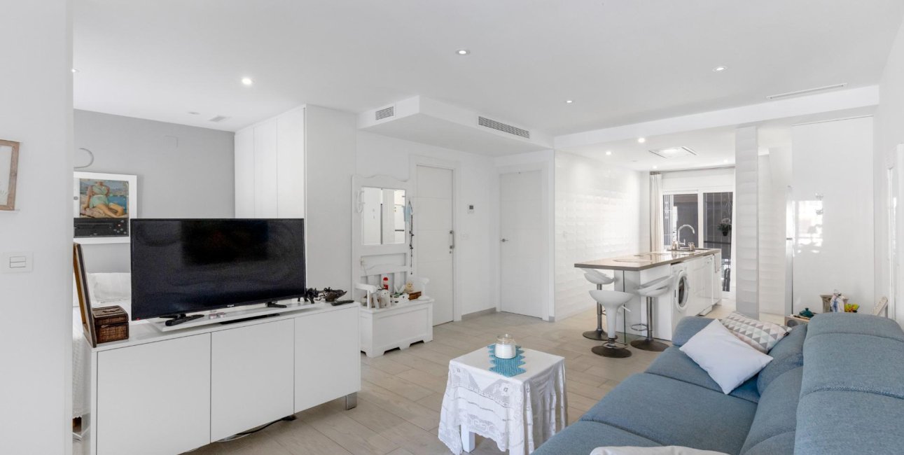 Resale - Bungalow -
Guardamar del Segura - Urbanizaciones