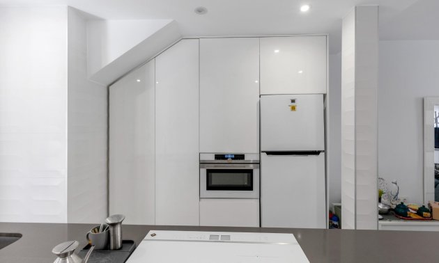 Resale - Bungalow -
Guardamar del Segura - Urbanizaciones