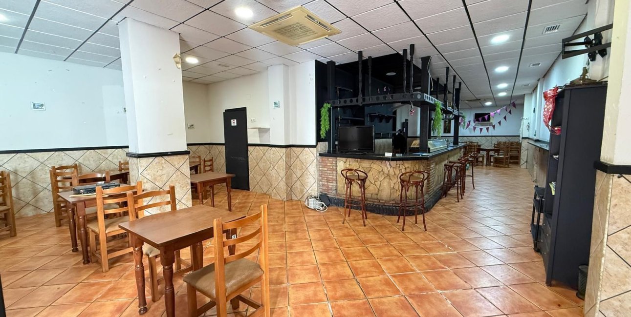 Resale - Commercial -
Torrevieja - Estacion de autobuses