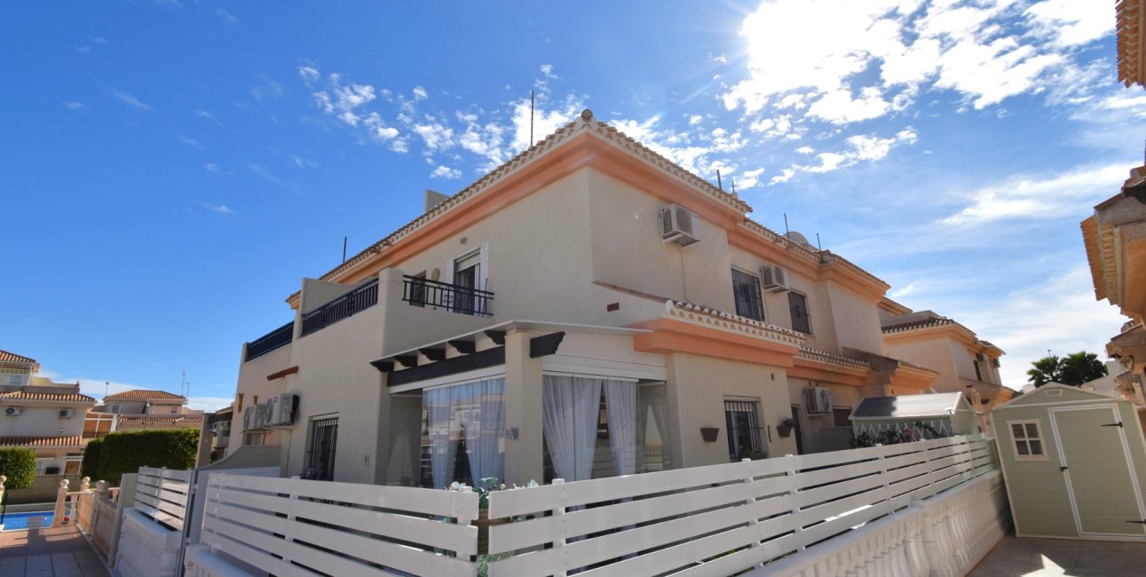 Resale - Townhouse -
Orihuela Costa - Playa Flamenca
