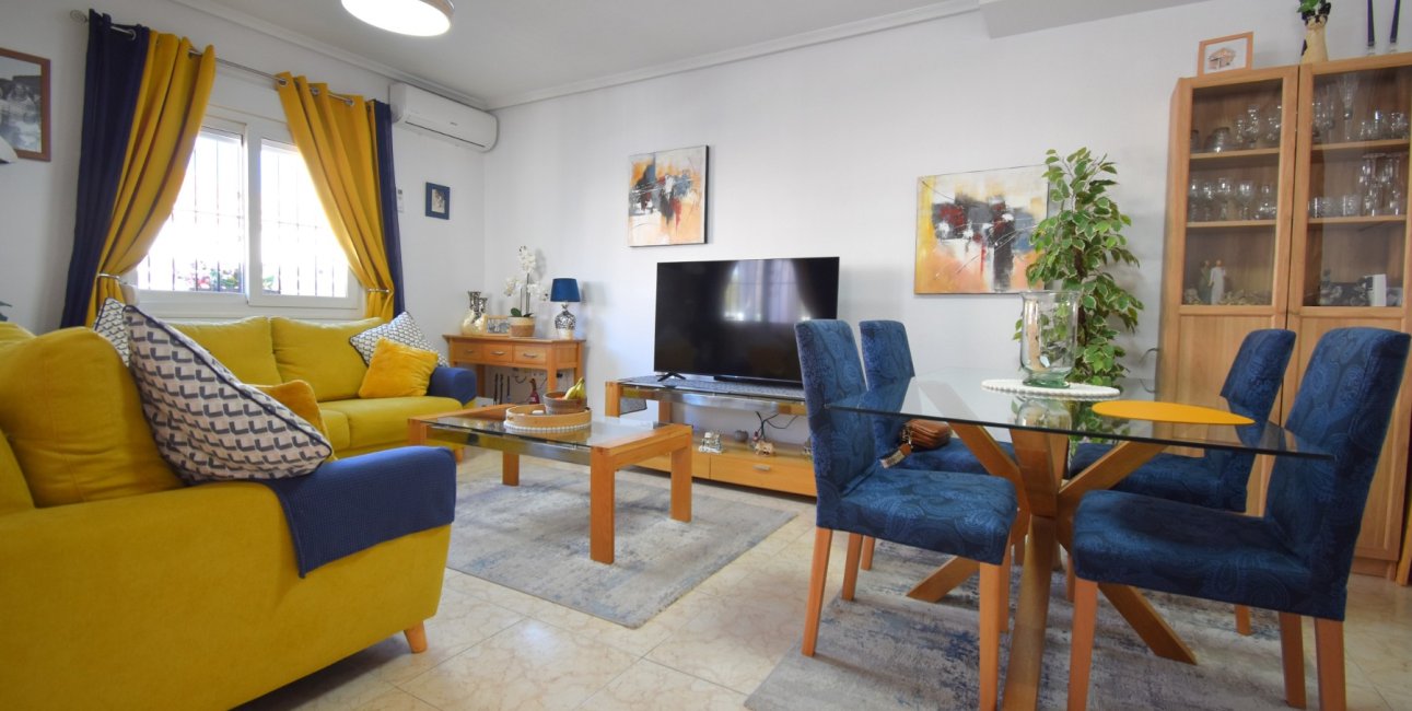 Resale - Townhouse -
Orihuela Costa - Playa Flamenca
