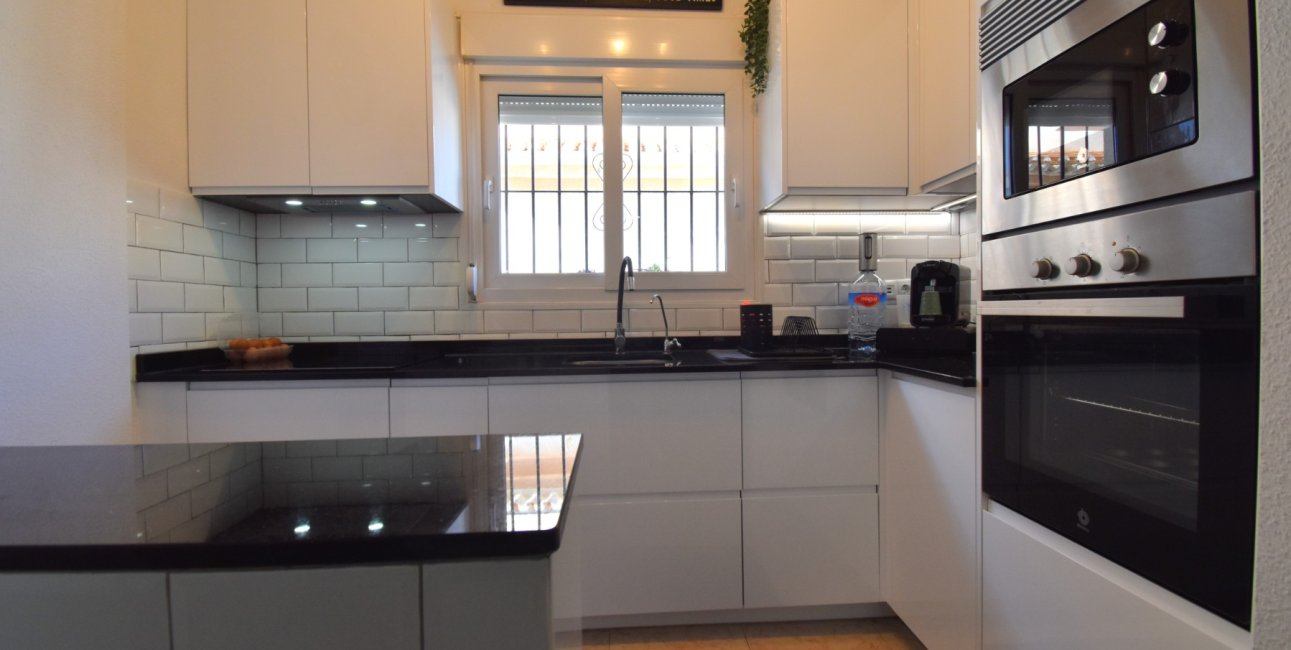 Resale - Townhouse -
Orihuela Costa - Playa Flamenca