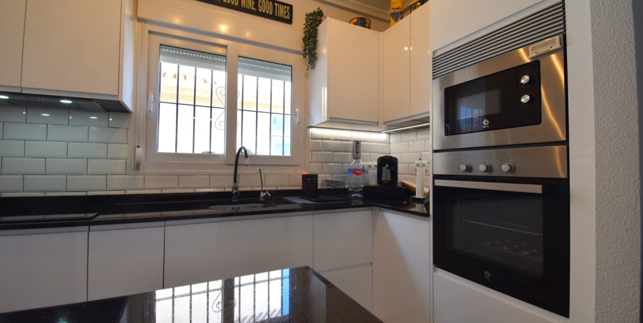 Resale - Townhouse -
Orihuela Costa - Playa Flamenca