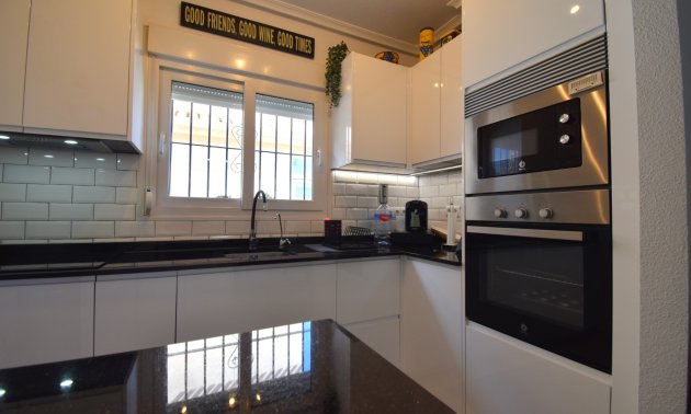 Resale - Townhouse -
Orihuela Costa - Playa Flamenca