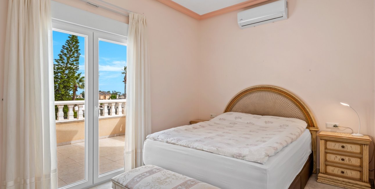 Resale - Villa -
Ciudad Quesada - Doña Pepa