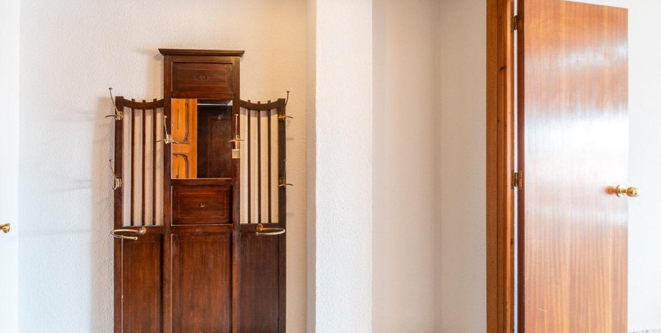 Resale - Apartment / flat -
Torrevieja - Playa de los Naufragos