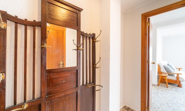 Resale - Apartment / flat -
Torrevieja - Playa de los Naufragos