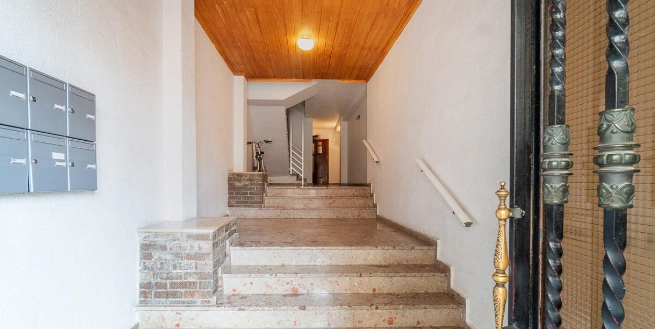 Resale - Apartment / flat -
Torrevieja - Playa de los Naufragos