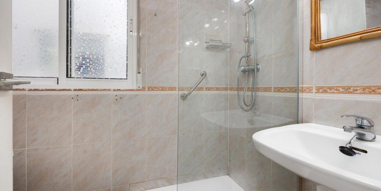 Resale - Apartment / flat -
Torrevieja - Centro