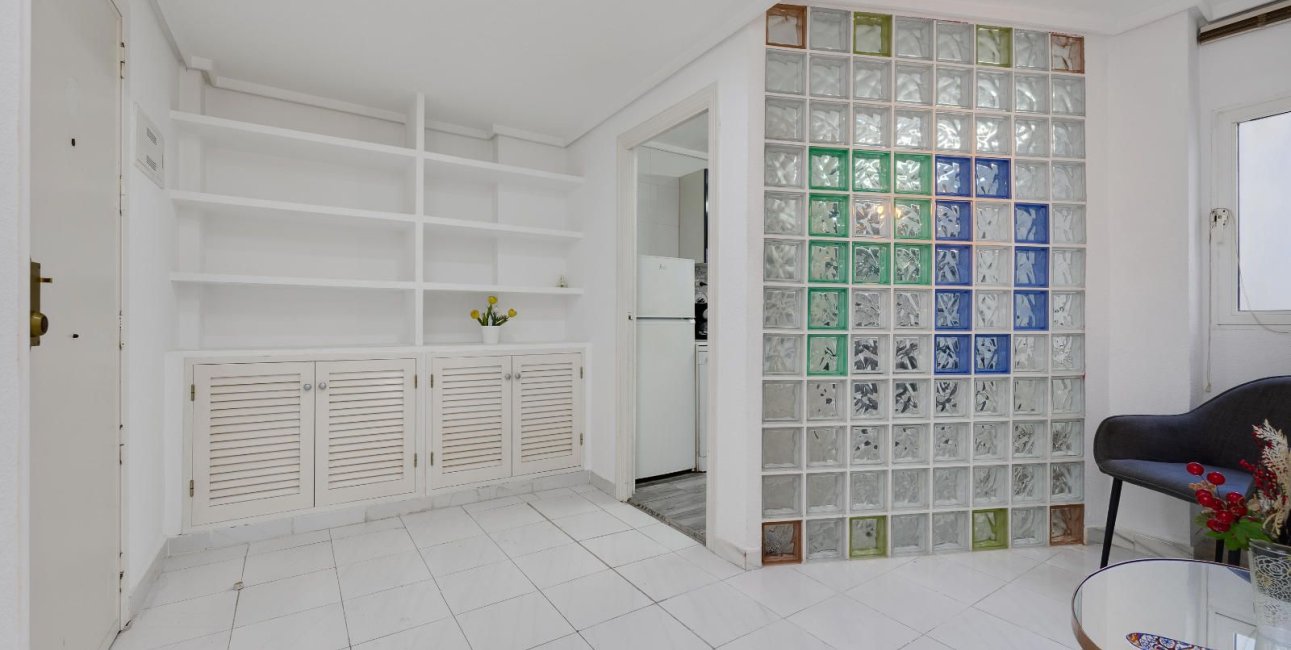 Resale - Apartment / flat -
Torrevieja - Centro