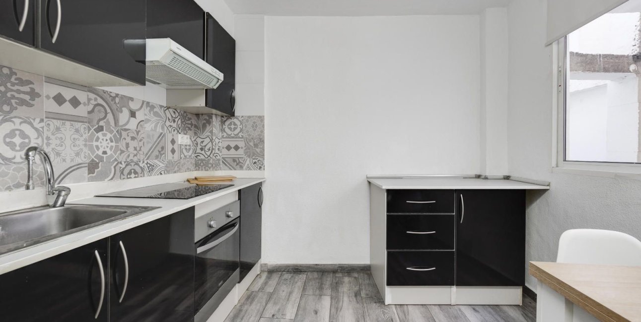 Resale - Apartment / flat -
Torrevieja - Centro