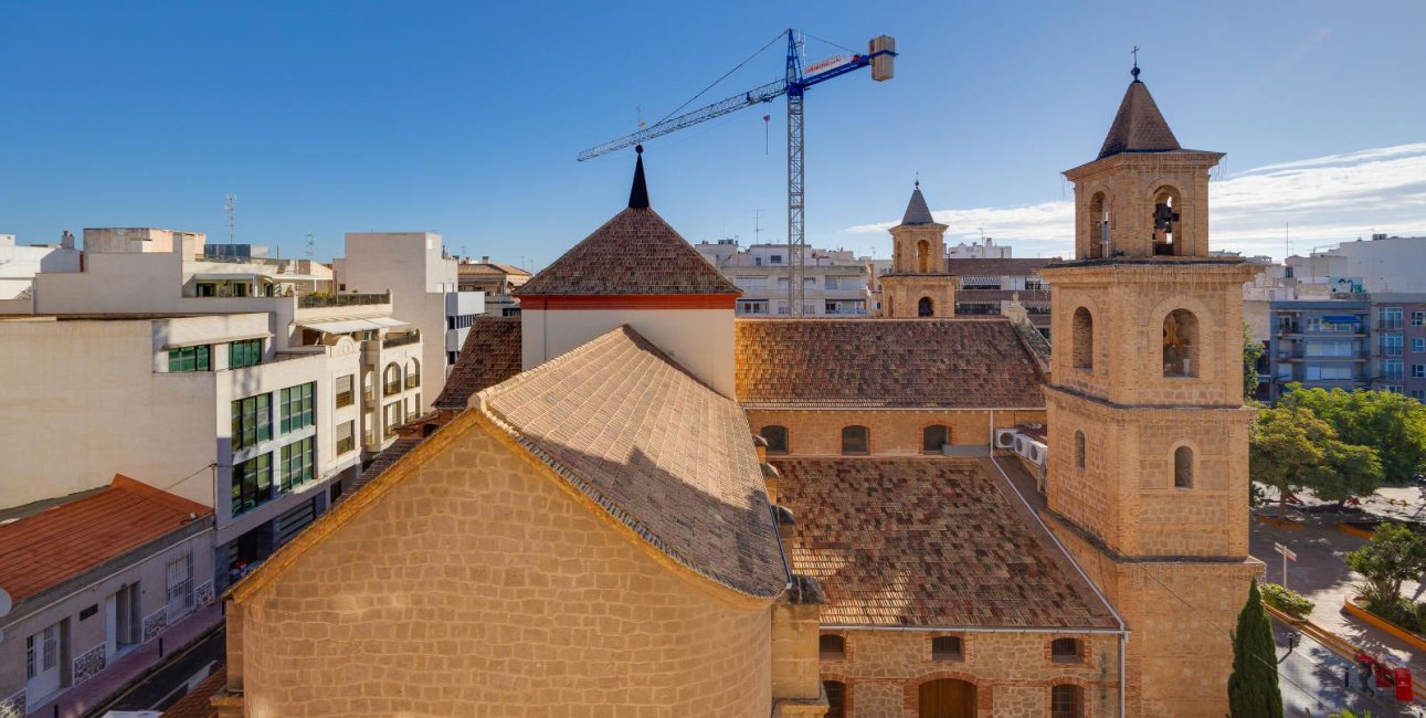 Resale - Apartment / flat -
Torrevieja - Centro