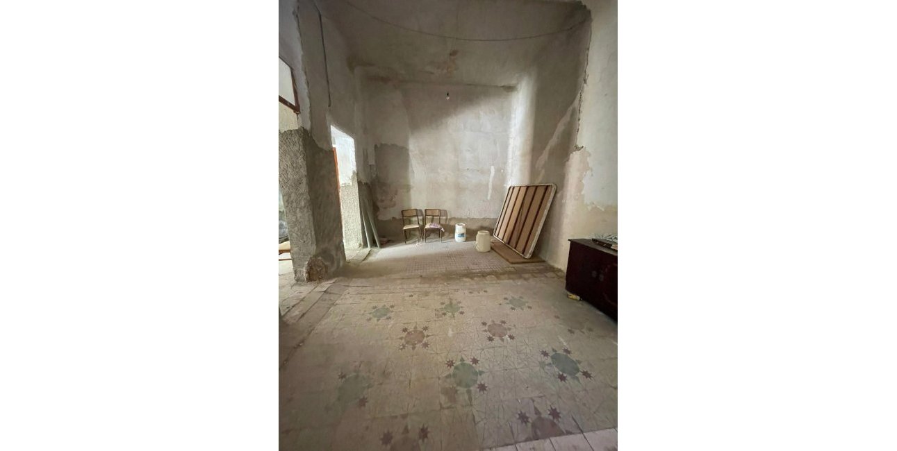 Resale - Townhouse -
Formentera del Segura - Casco urbano