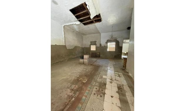 Resale - Townhouse -
Formentera del Segura - Casco urbano