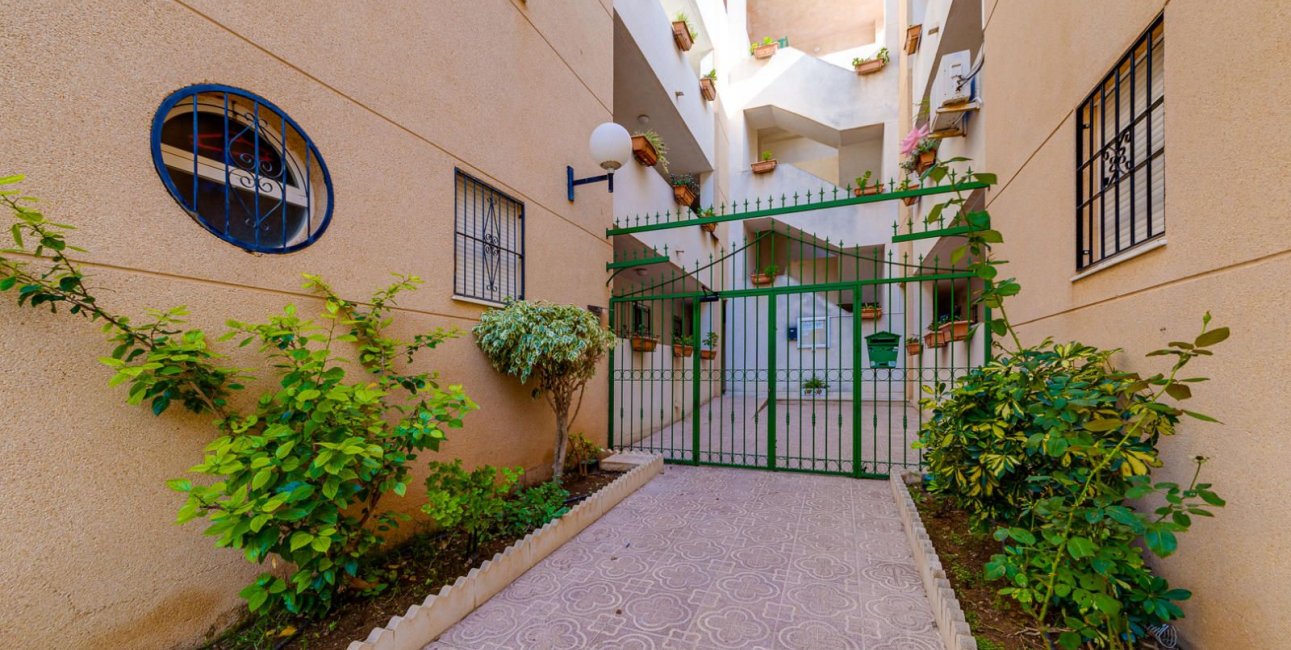 Resale - Apartment / flat -
Torrevieja - San Luis - Chaparal