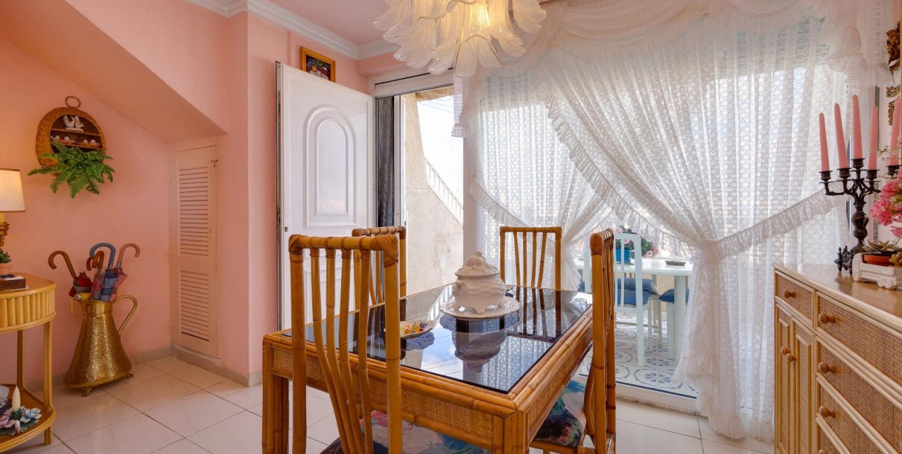 Resale - Apartment / flat -
Torrevieja - La Mata