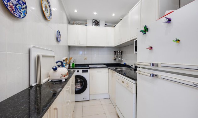 Resale - Apartment / flat -
Torrevieja - La Mata