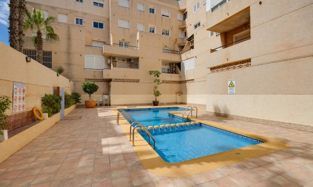 Resale - Apartment / flat -
Torrevieja - La Mata