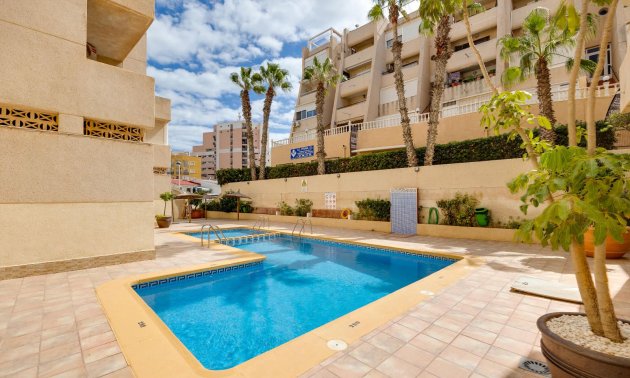 Resale - Apartment / flat -
Torrevieja - La Mata