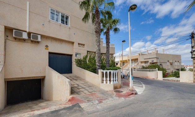 Resale - Apartment / flat -
Torrevieja - La Mata