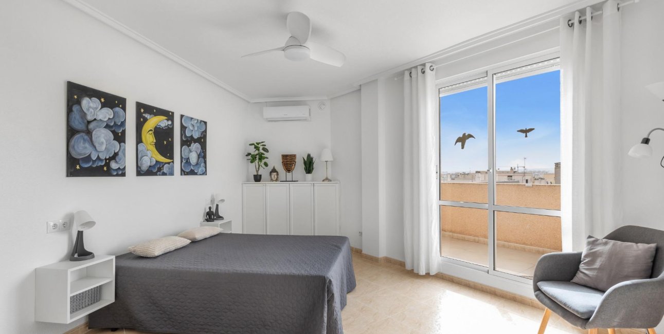 Resale - Penthouse -
Torrevieja - Estacion de autobuses