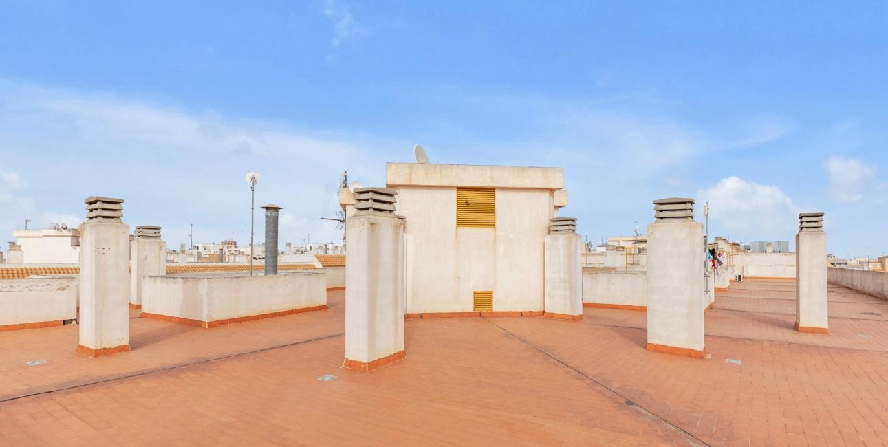 Resale - Penthouse -
Torrevieja - Estacion de autobuses