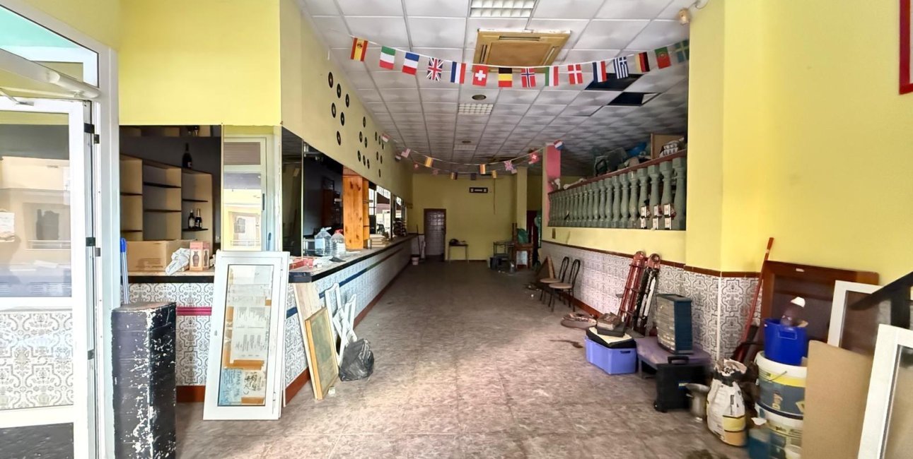 Rynek wtórny - Lokal handlowy -
Torrevieja - Playa del Cura