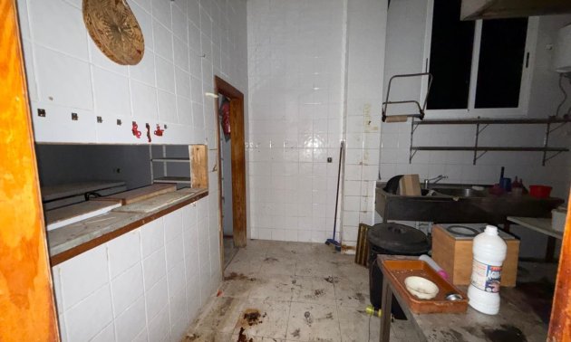 Rynek wtórny - Lokal handlowy -
Torrevieja - Playa del Cura