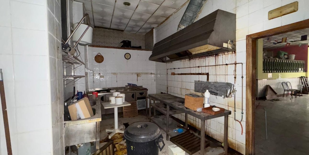 Rynek wtórny - Lokal handlowy -
Torrevieja - Playa del Cura