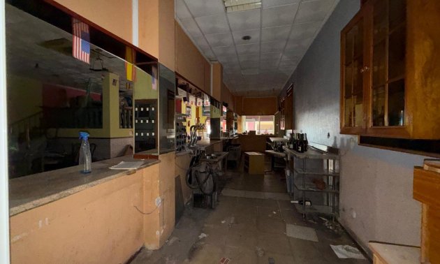 Rynek wtórny - Lokal handlowy -
Torrevieja - Playa del Cura