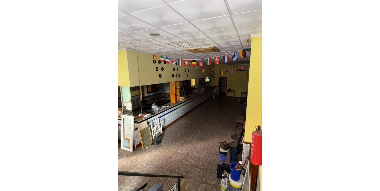 Rynek wtórny - Lokal handlowy -
Torrevieja - Playa del Cura