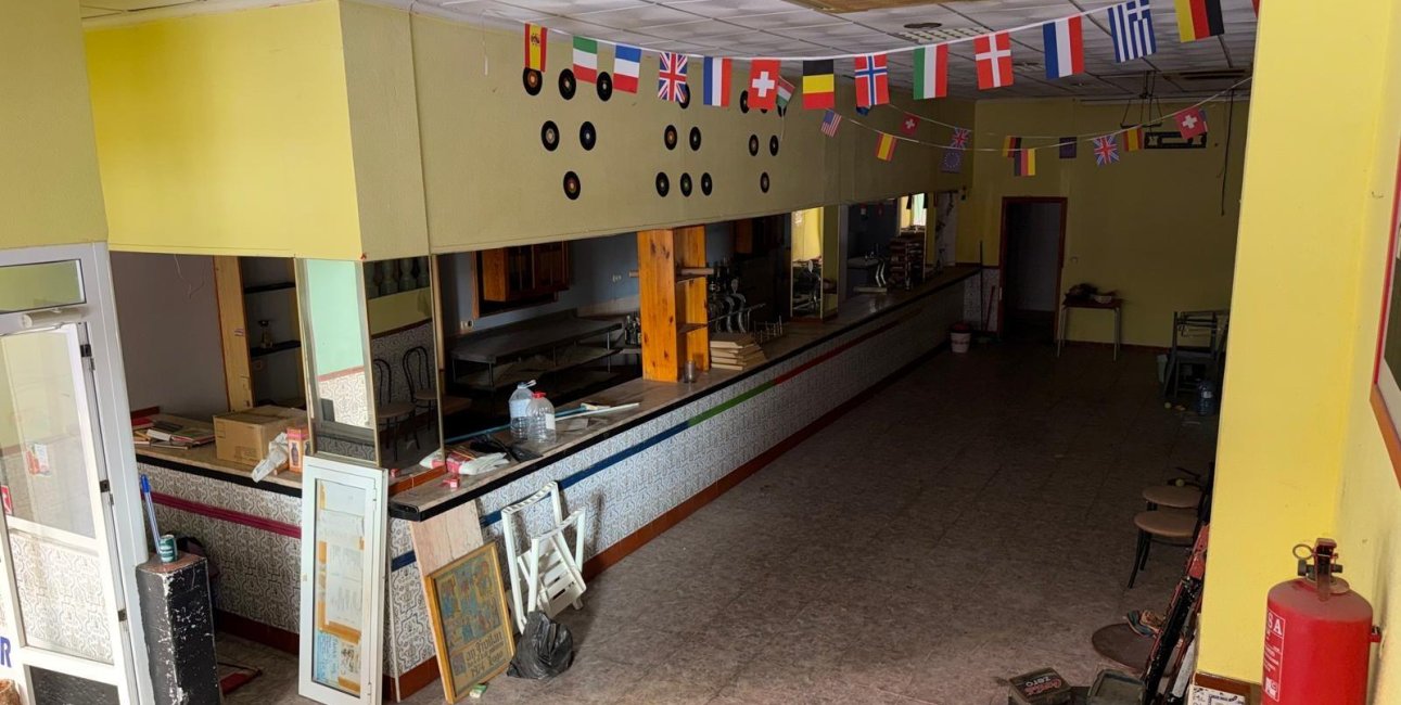 Rynek wtórny - Lokal handlowy -
Torrevieja - Playa del Cura