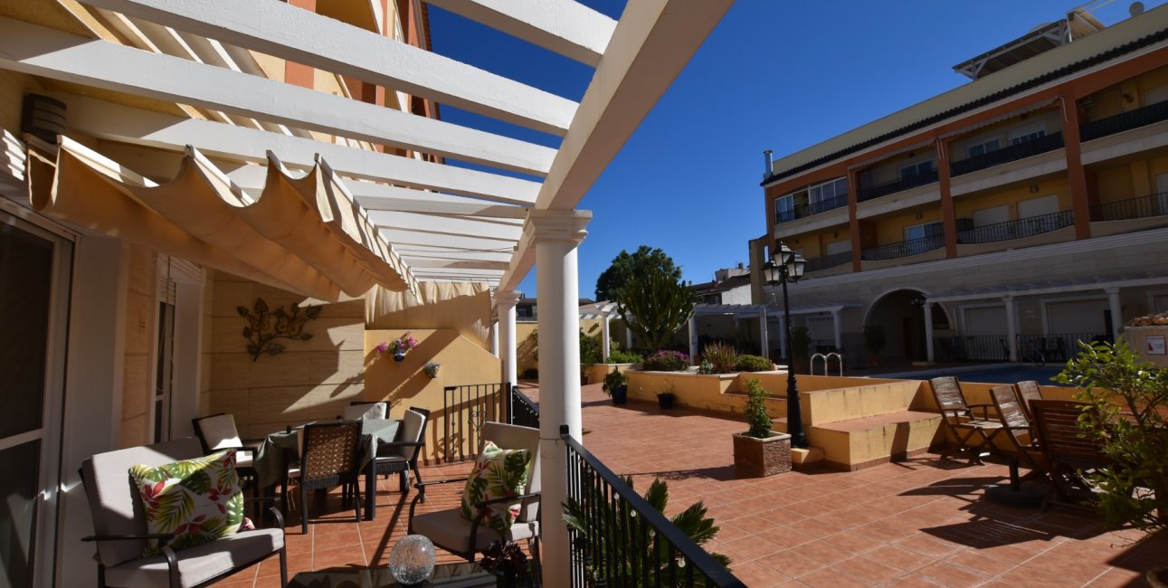 Resale - Apartment / flat -
Algorfa - Algorfa - Village