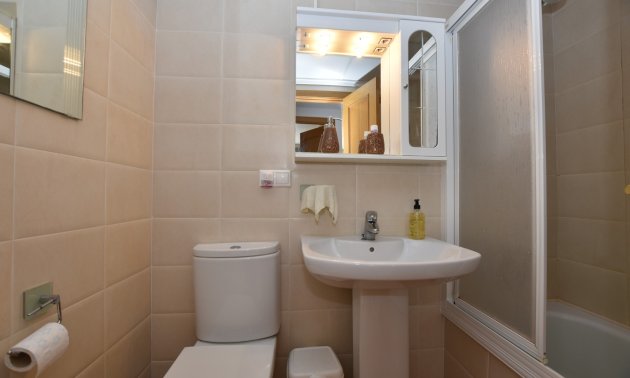 Resale - Apartment / flat -
Algorfa - Algorfa - Village