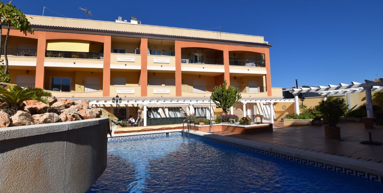 Resale - Apartment / flat -
Algorfa - Algorfa - Village