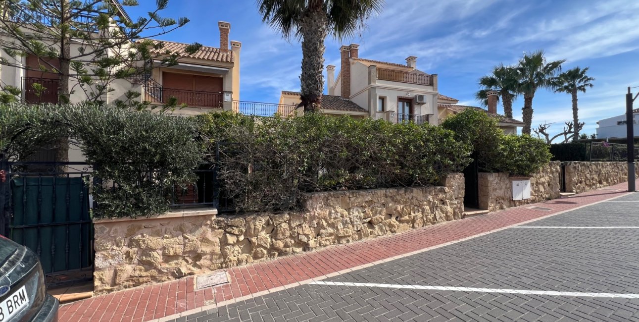 Rynek wtórny - Bungalowy -
Algorfa - La Finca Golf Resort