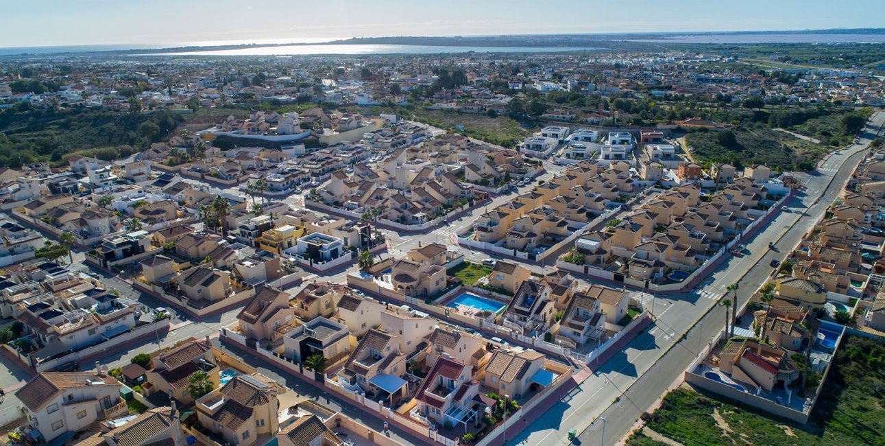 Resale - Villa -
Benimar - Rojales Hills