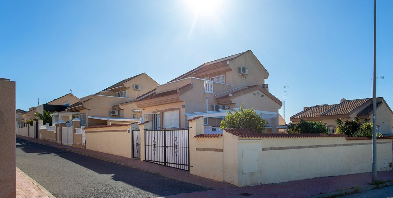 Resale - Villa -
Benimar - Rojales Hills