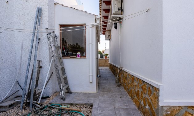 Resale - Villa -
Bigastro - Villas Andrea