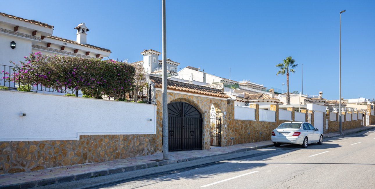 Resale - Villa -
Bigastro - Villas Andrea