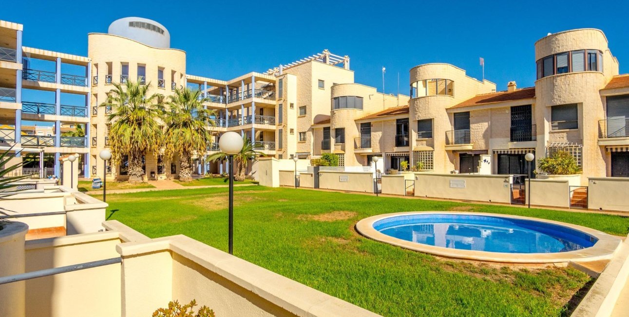 Rynek wtórny - Casa -
Orihuela Costa - Cabo Roig