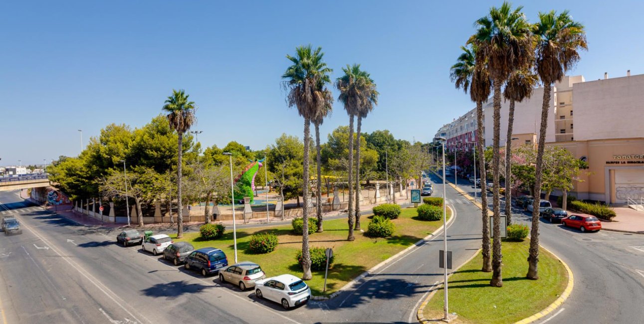 Resale - Penthouse -
Torrevieja - Parque las naciones