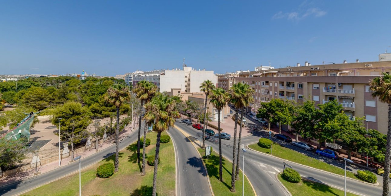Resale - Penthouse -
Torrevieja - Parque las naciones