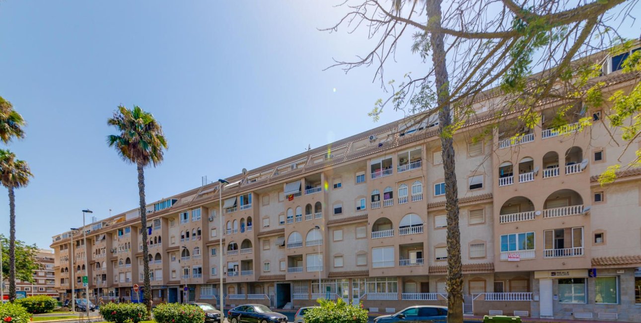 Resale - Penthouse -
Torrevieja - Parque las naciones