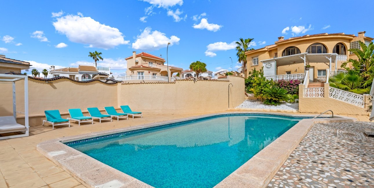 Resale - Villa -
Ciudad Quesada - Ciudad Quesada - Town