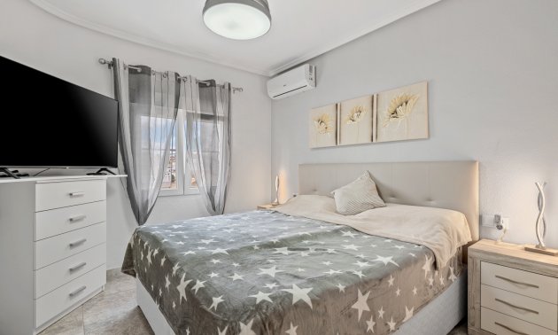 Resale - Villa -
Ciudad Quesada - Ciudad Quesada - Town