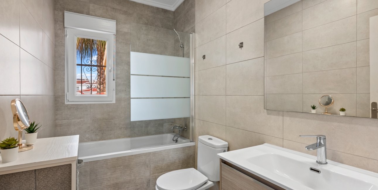 Resale - Villa -
Ciudad Quesada - Ciudad Quesada - Town