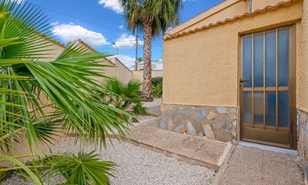 Resale - Villa -
Ciudad Quesada - Ciudad Quesada - Town